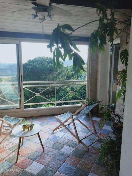 Appartement Au Coeur Du Village De Callian Zewnętrze zdjęcie
