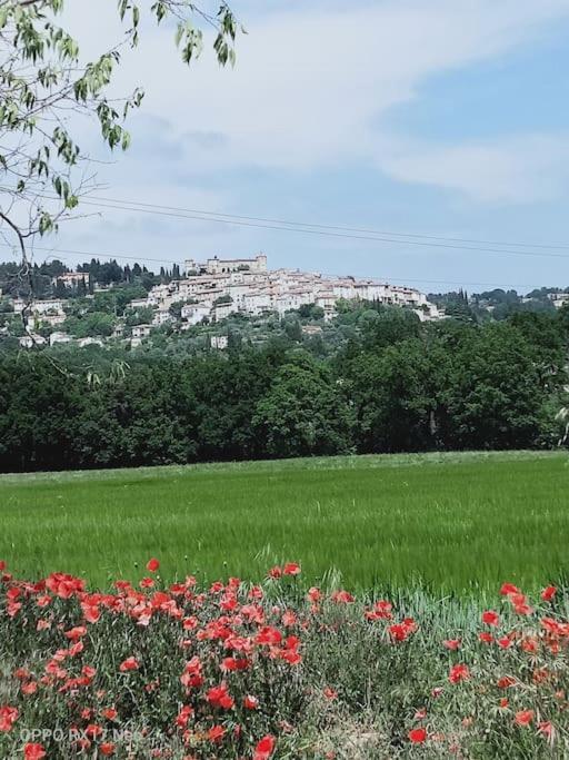 Appartement Au Coeur Du Village De Callian Zewnętrze zdjęcie